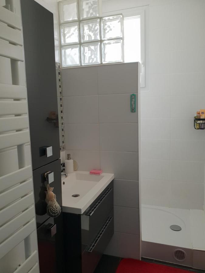 Nuits Oceanes A La Rochelle Avec Parking Privatif Apartment Exterior photo